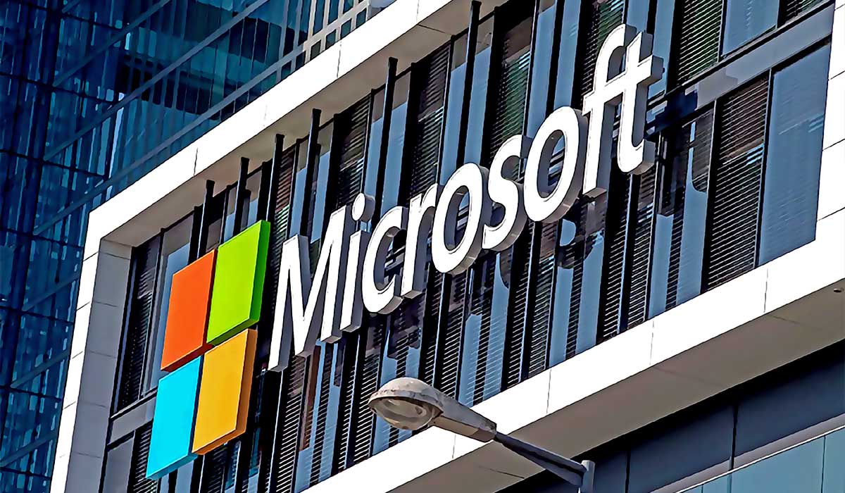 Cómo pasó ¡Microsoft expone accidentalmente 38 terabytes de datos confidenciales!