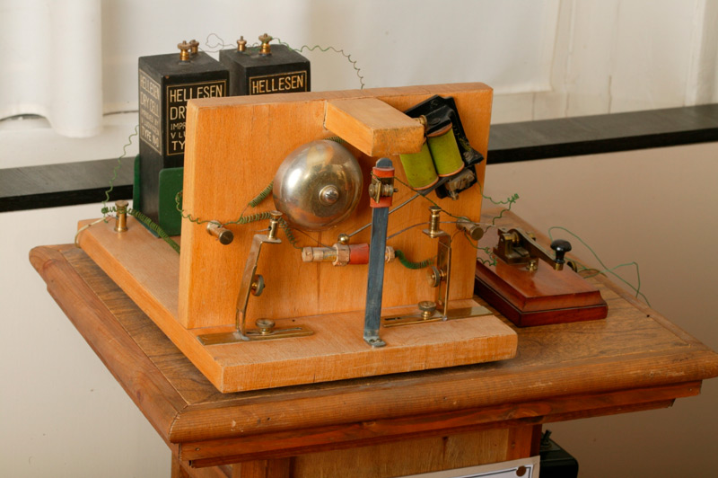 Aleksandr Popov desarrolló la primera radio capaz de interpretar el código morse