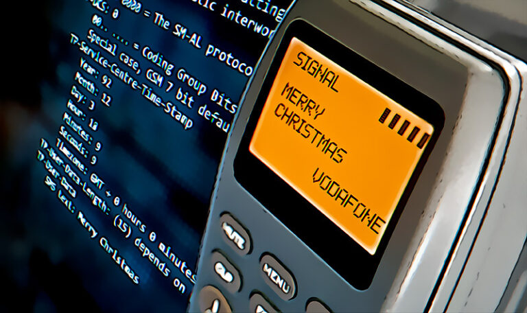 Se cumplen 30 anos desde el nacimiento de los SMS y repasamos la evolucion de las comunicaciones en moviles desde entonces