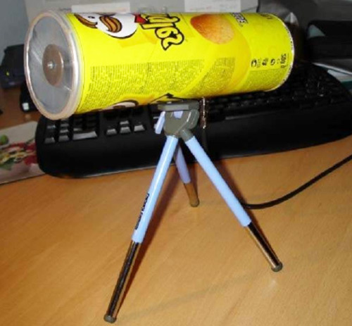 antena WiFi casera con una lata de Pringles